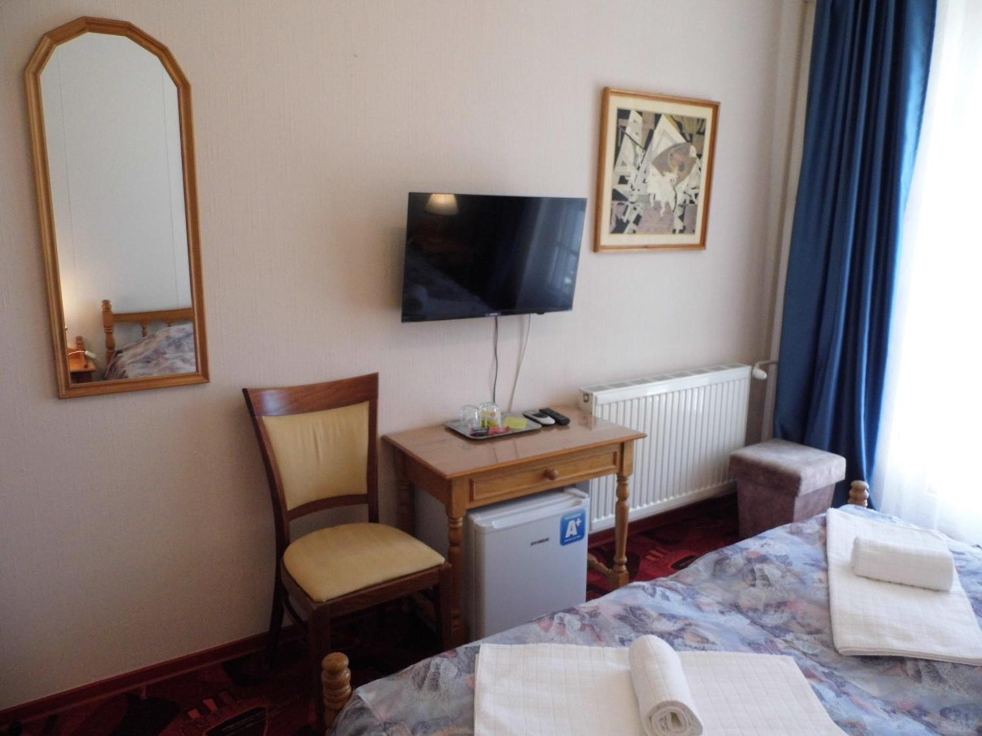 Millennium Villa Keszthely Habitación foto